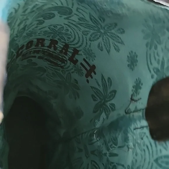 Women's Corral Fango Antiqued Studded & Silver Inlay Boots Size 9.5M - Picture 14 of 16